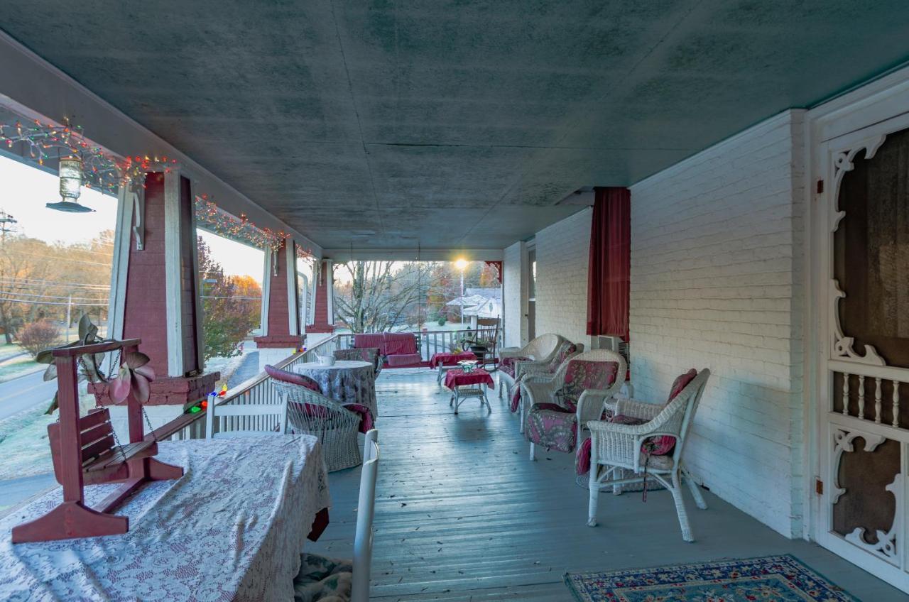 Armour'S Hotel & Spa Red Boiling Springs Eksteriør bilde